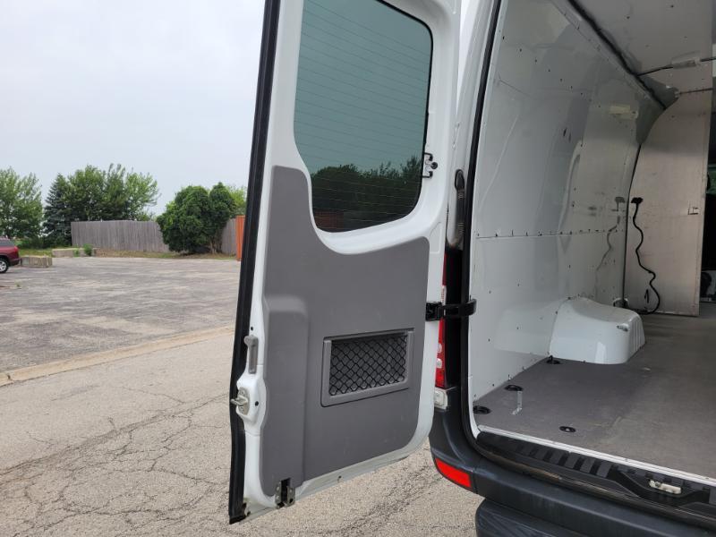 Mercedes-Benz Sprinter 3500 High Roof Ext Cargo Van 170 WB 2017