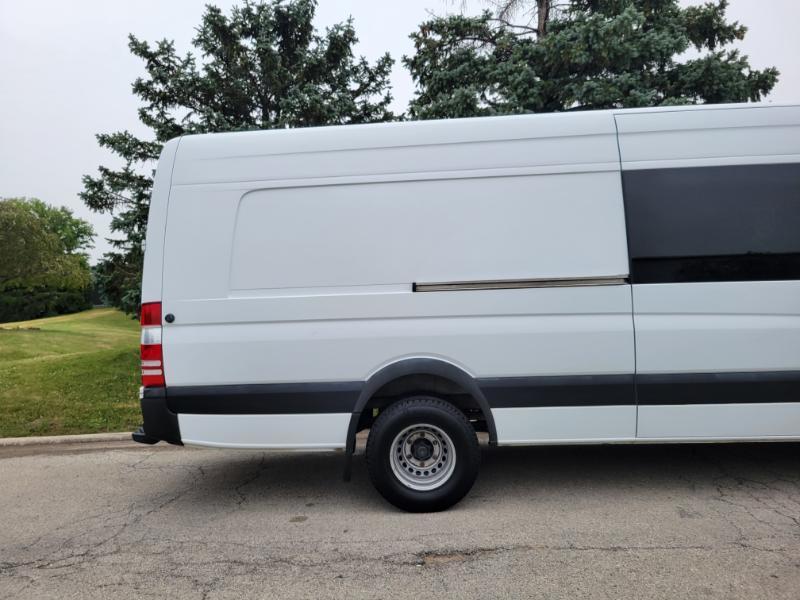 Mercedes-Benz Sprinter 3500 High Roof Ext Cargo Van 170 WB 2017