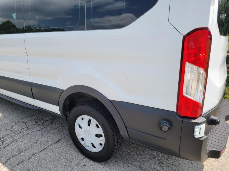 Ford Transit 350 Wagon Low Roof XLT 60/40 Pass. 148-in. WB 2016