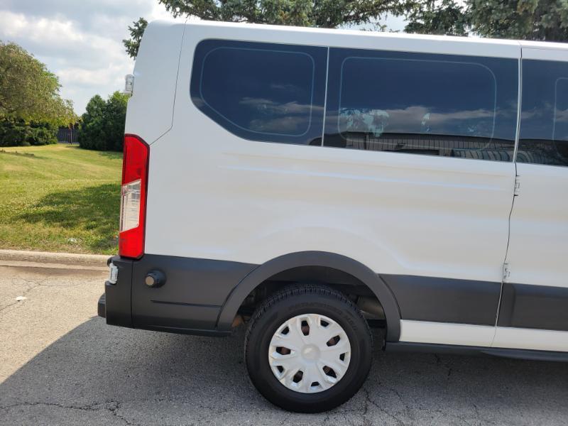 Ford Transit 350 Wagon Low Roof XLT 60/40 Pass. 148-in. WB 2016