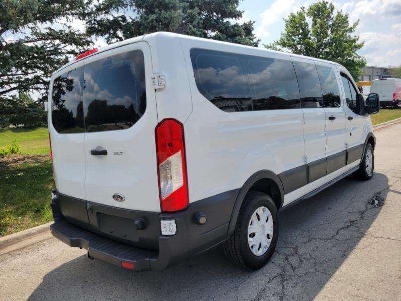 Ford Transit 350 Wagon Low Roof XLT 60/40 Pass. 148-in. WB 2016