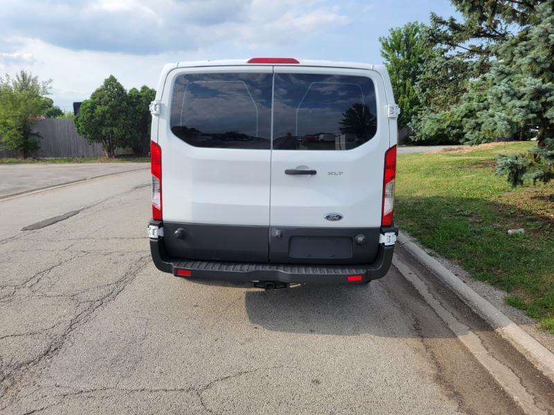 Ford Transit 350 Wagon Low Roof XLT 60/40 Pass. 148-in. WB 2016