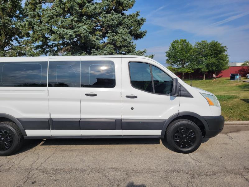 Ford Transit 350 Wagon Low Roof XLT 60/40 Pass. 148-in. WB 2016