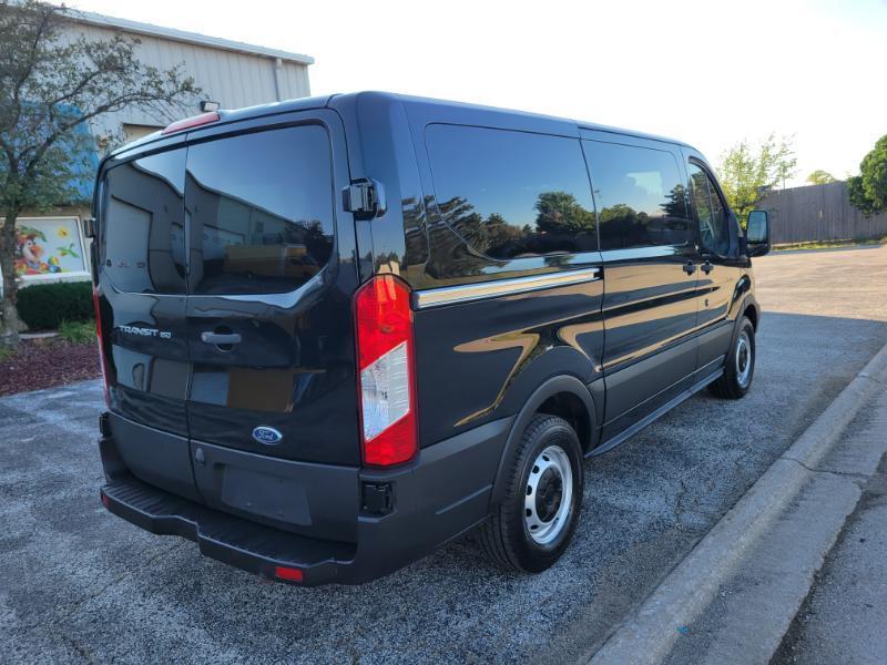 Ford Transit 150 Wagon Low Roof XL w/Sliding Pass. 130-in. WB 2019