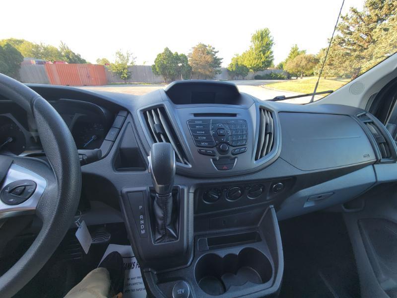 Ford Transit 150 Wagon Low Roof XL w/Sliding Pass. 130-in. WB 2019