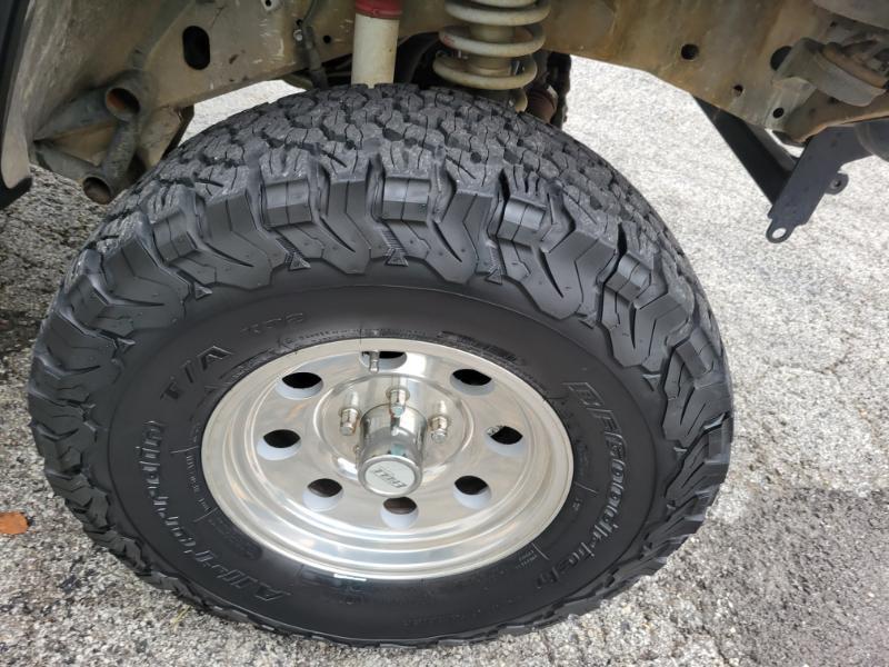 Jeep Cherokee SE 4-Door 4WD 1997