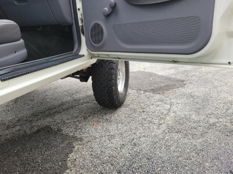 Jeep Cherokee SE 4-Door 4WD 1997
