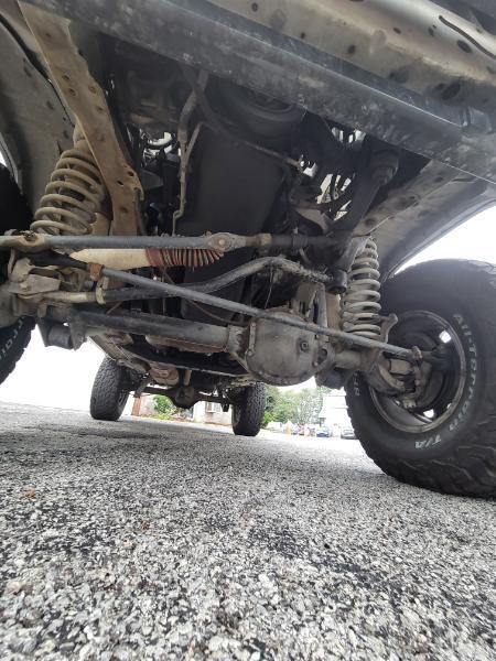 Jeep Cherokee SE 4-Door 4WD 1997