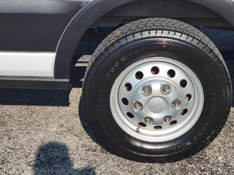 Ford Transit 250 Van High Roof w/Sliding Pass. 148-in. WB 2023