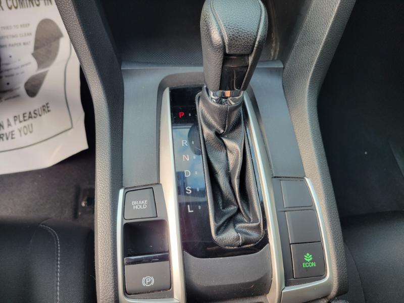 Honda Civic 4dr Sdn LX Auto 2018