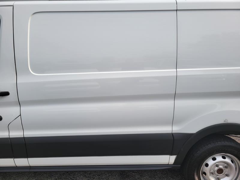 Ford Transit 150 Van Low Roof w/Sliding Pass. 130-in. WB 2020