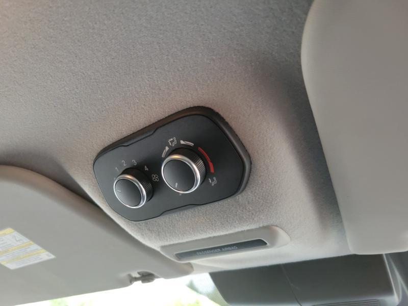 Ford Transit 150 Van Low Roof w/Sliding Pass. 130-in. WB 2020