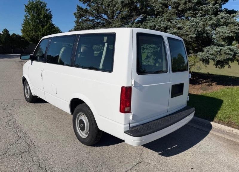 Chevrolet Astro 2WD 1999