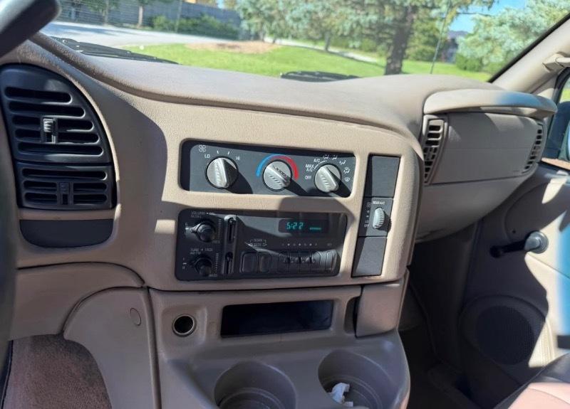 Chevrolet Astro 2WD 1999