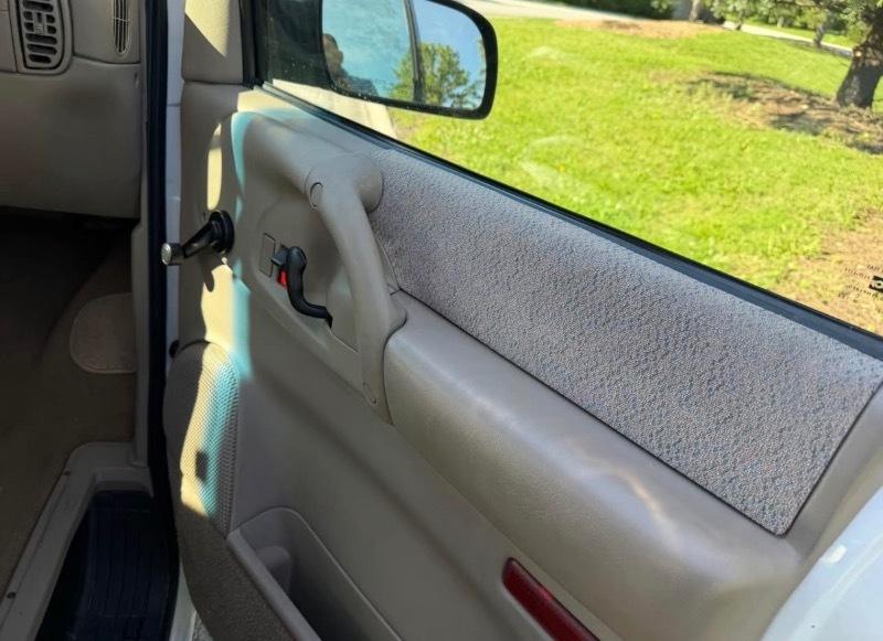 Chevrolet Astro 2WD 1999