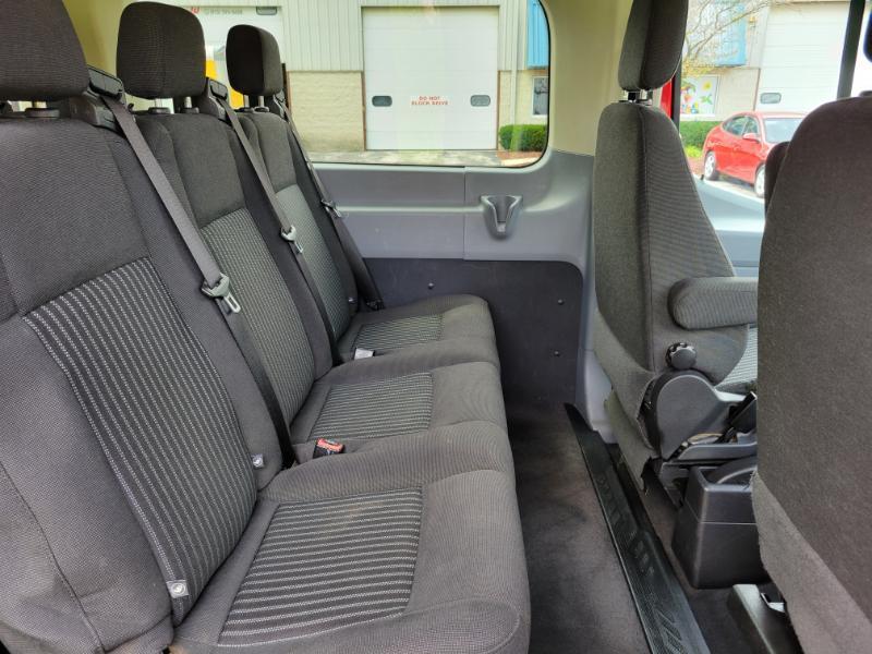 Ford Transit 350 Wagon Low Roof XLT 60/40 Pass. 148-in. WB 2016