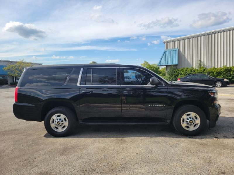 Chevrolet Suburban  2017