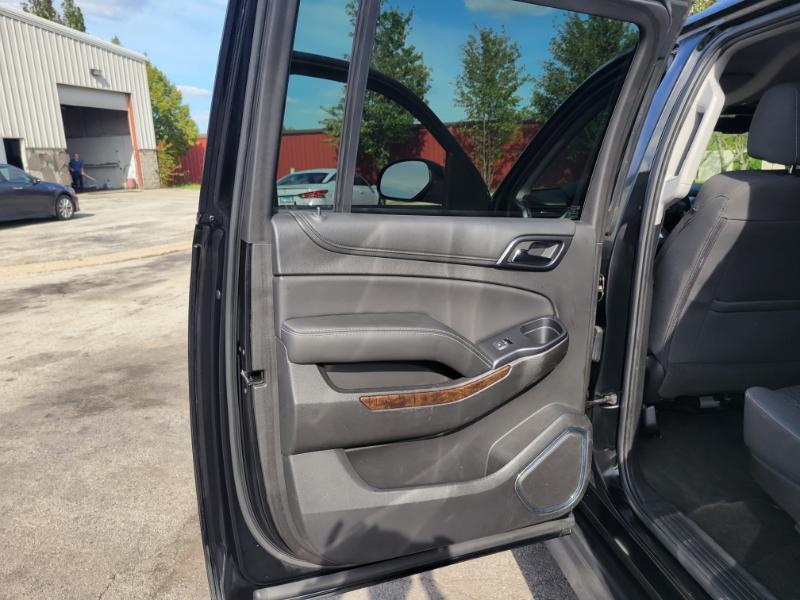 Chevrolet Suburban  2017