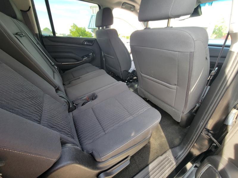 Chevrolet Suburban  2017