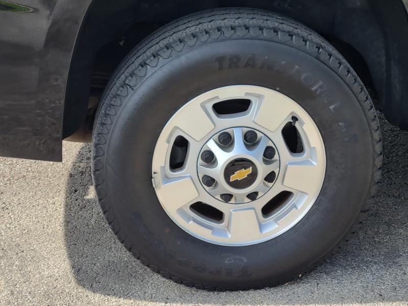 Chevrolet Suburban  2017