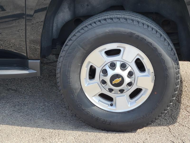 Chevrolet Suburban  2017