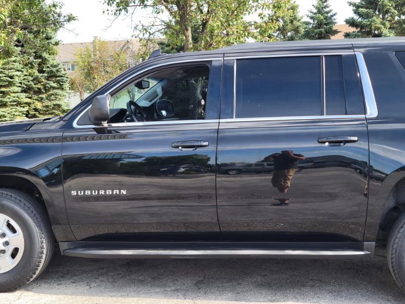 Chevrolet Suburban  2017