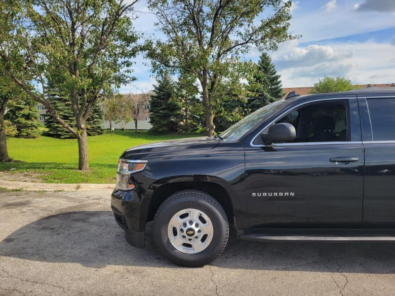 Chevrolet Suburban  2017