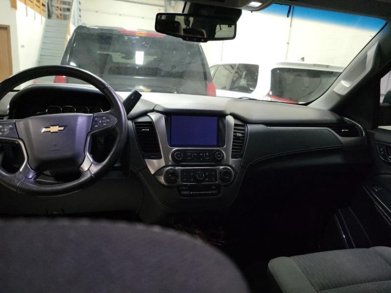 Chevrolet Suburban  2017