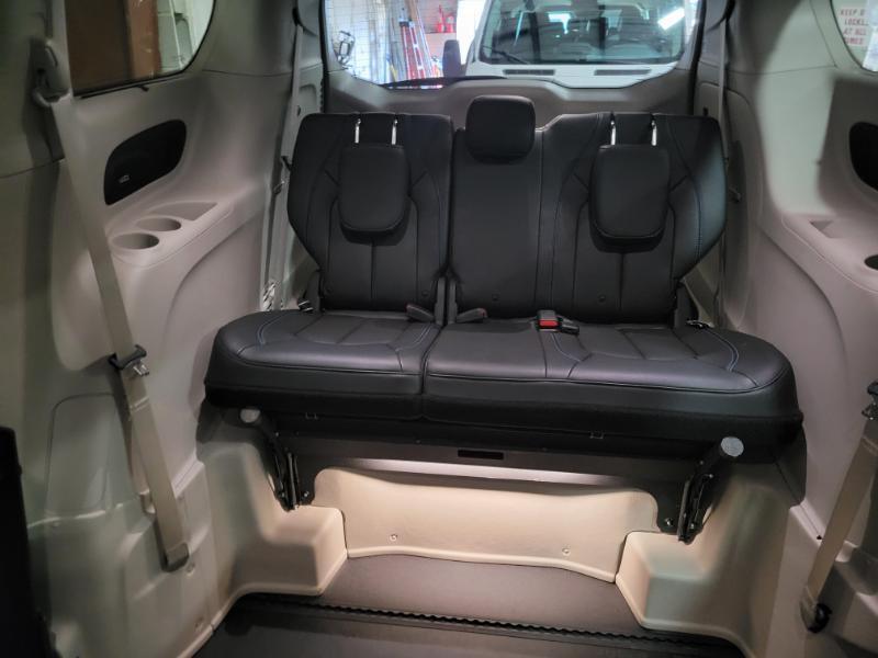 Chrysler Pacifica Touring-L 2021