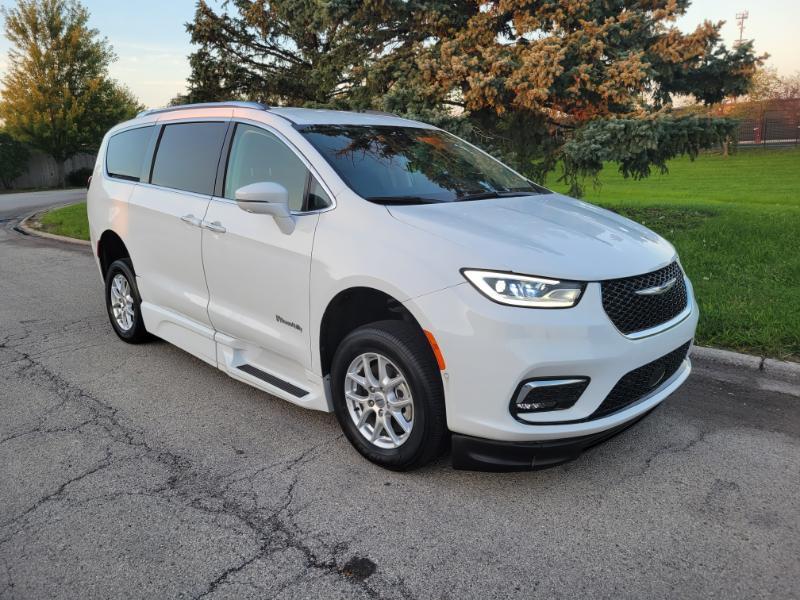 Chrysler Pacifica Touring-L 2021