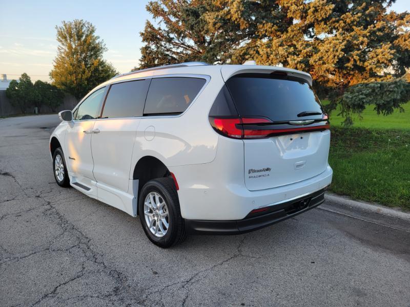 Chrysler Pacifica Touring-L 2021