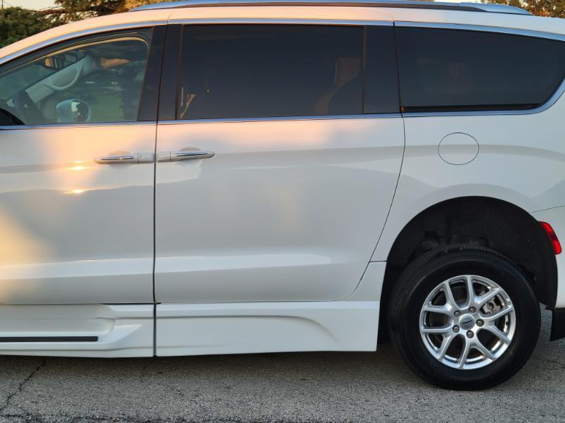 Chrysler Pacifica Touring-L 2021