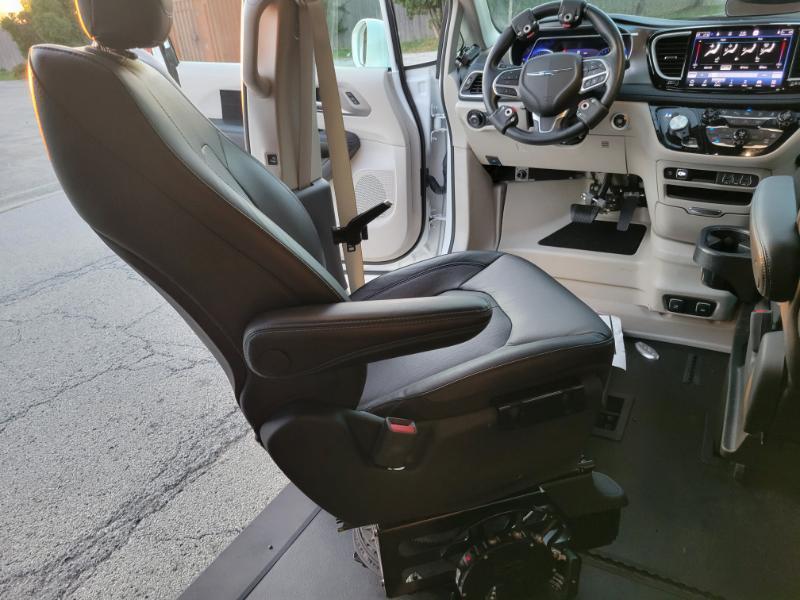 Chrysler Pacifica Touring-L 2021