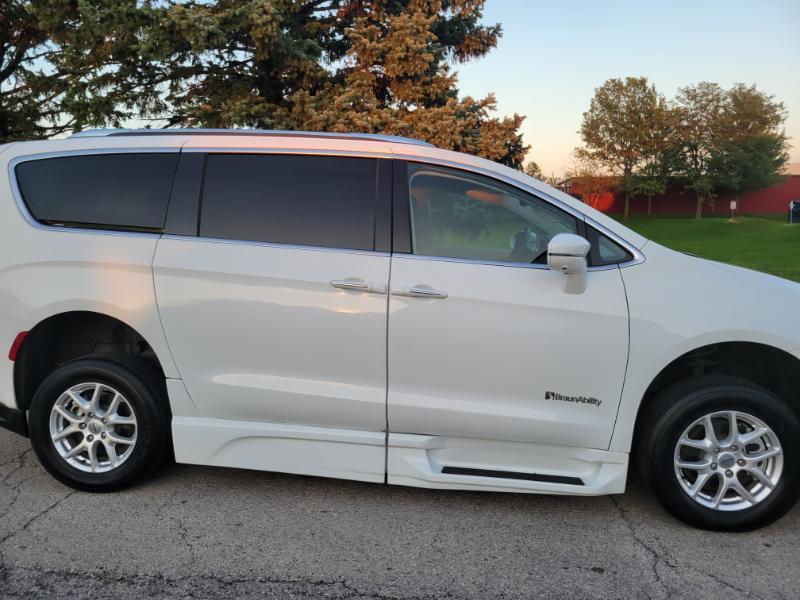 Chrysler Pacifica Touring-L 2021