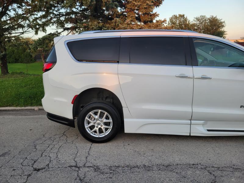 Chrysler Pacifica Touring-L 2021