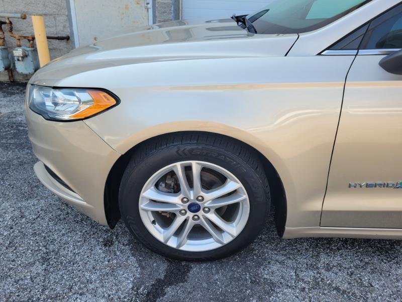 Ford Fusion Hybrid S 2018