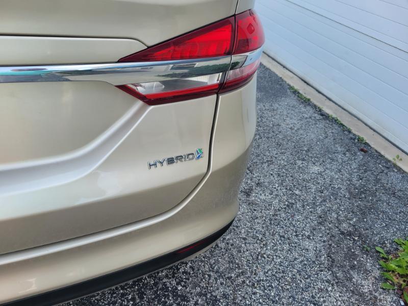 Ford Fusion Hybrid S 2018