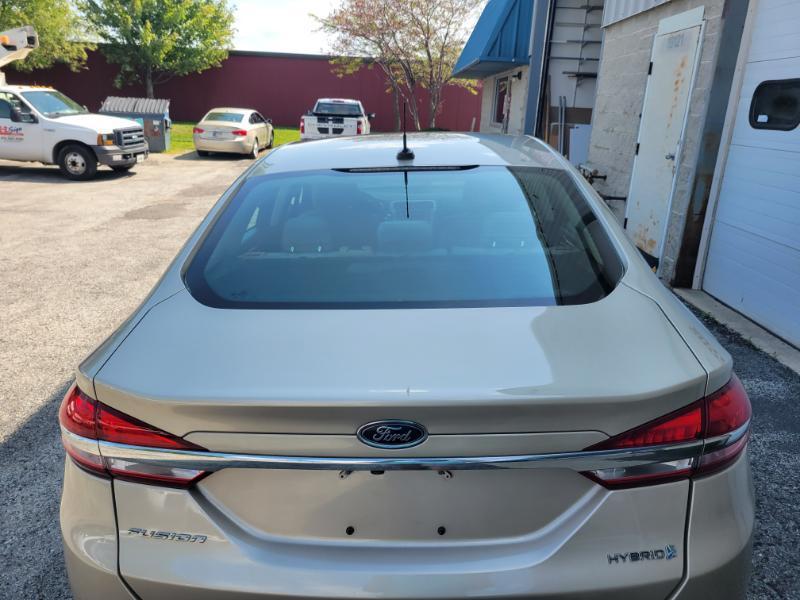 Ford Fusion Hybrid S 2018