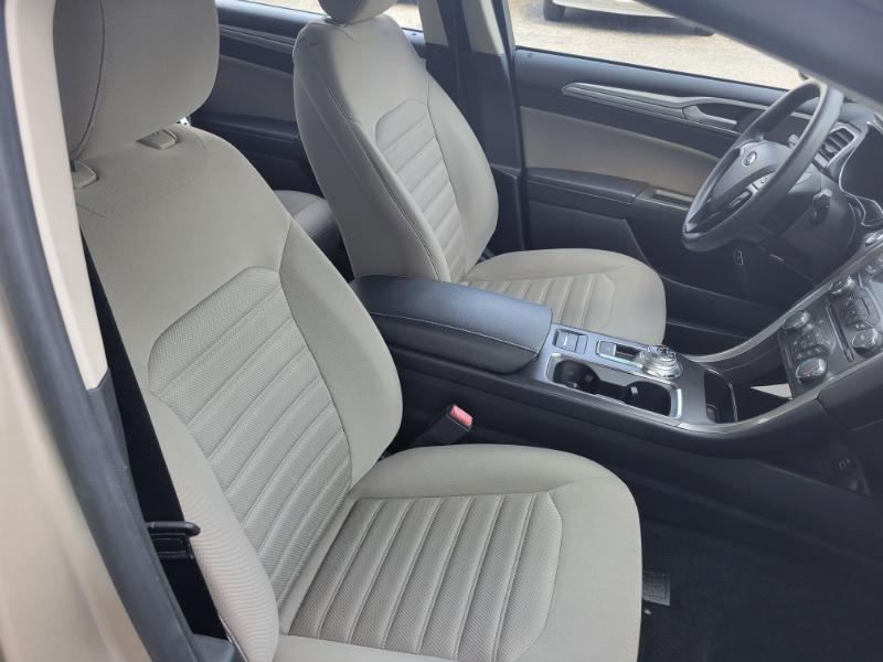 Ford Fusion Hybrid S 2018