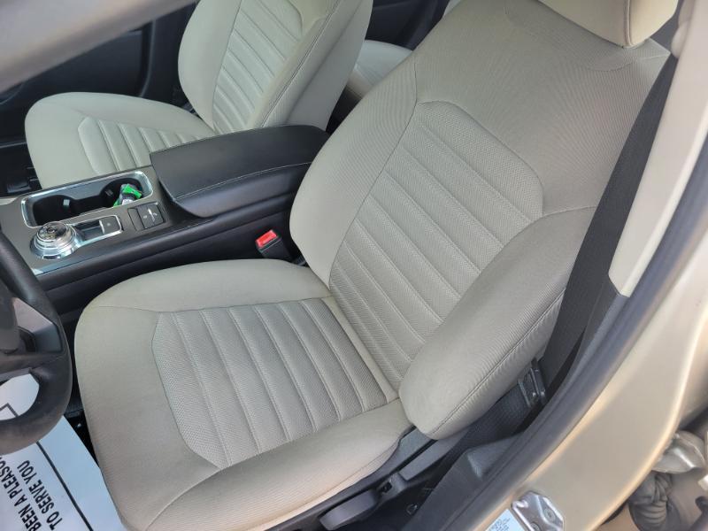 Ford Fusion Hybrid S 2018