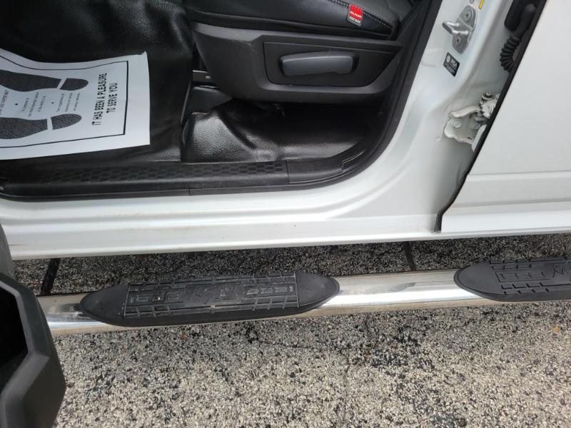 RAM 1500 Classic Tradesman Quad Cab 4WD 2022