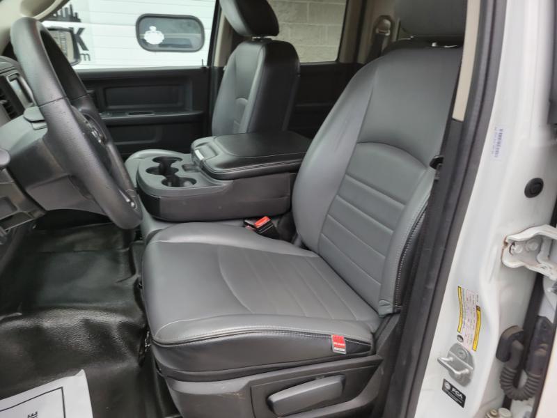 RAM 1500 Classic Tradesman Quad Cab 4WD 2022