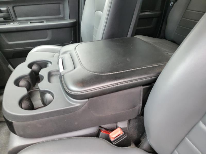 RAM 1500 Classic Tradesman Quad Cab 4WD 2022