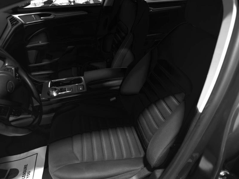 Ford Fusion Hybrid SE 2019