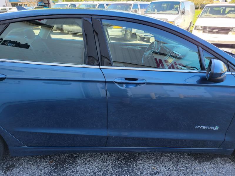 Ford Fusion Hybrid SE 2019