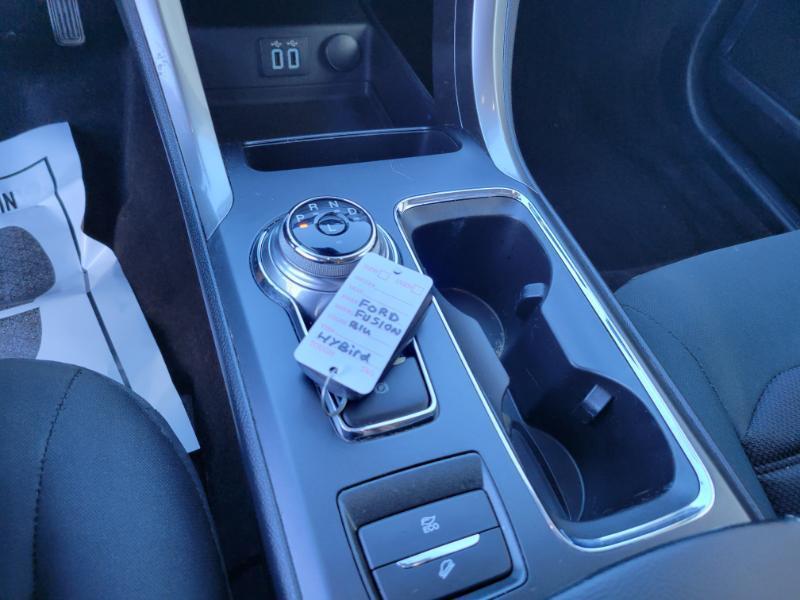 Ford Fusion Hybrid SE 2019