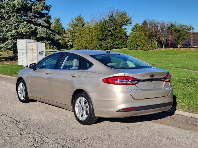 Ford Fusion Hybrid S 2018