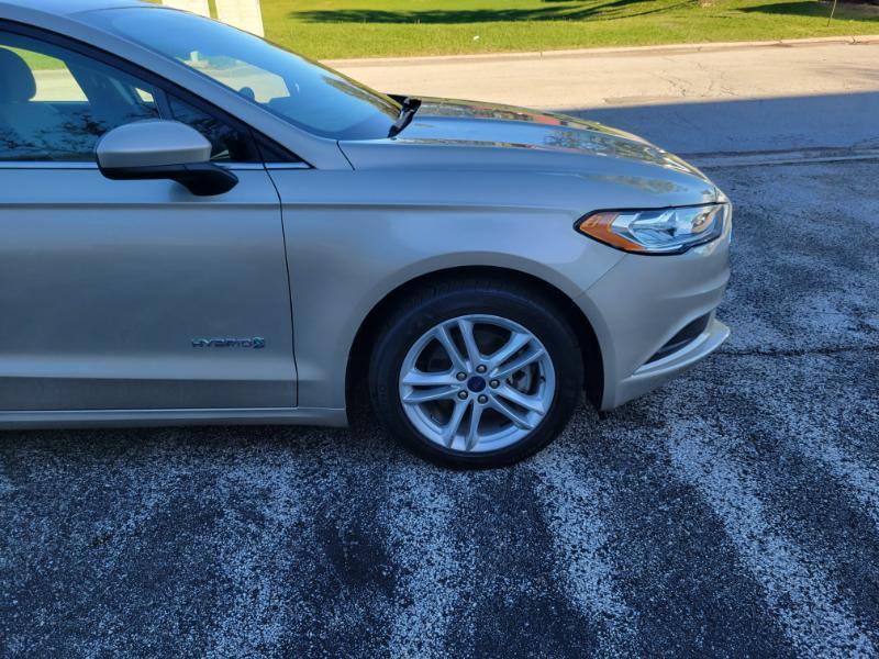 Ford Fusion Hybrid S 2018