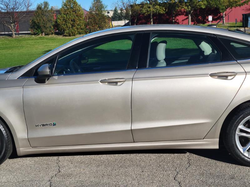 Ford Fusion Hybrid S 2018