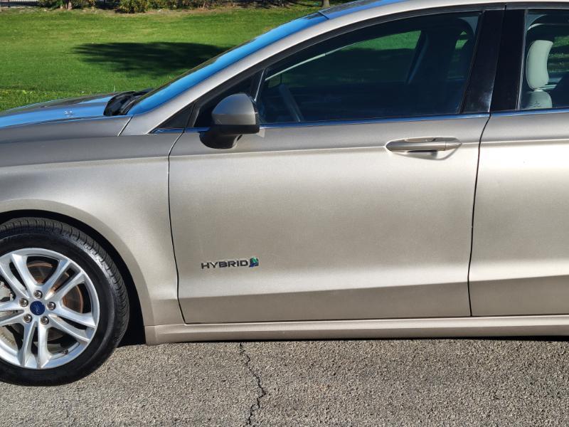 Ford Fusion Hybrid S 2018